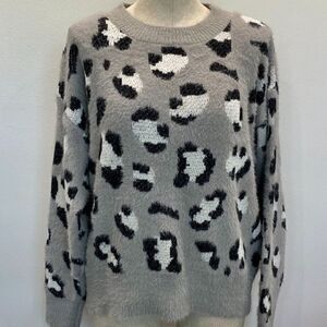 Very J Gray Leopard Print Sweater Size S
